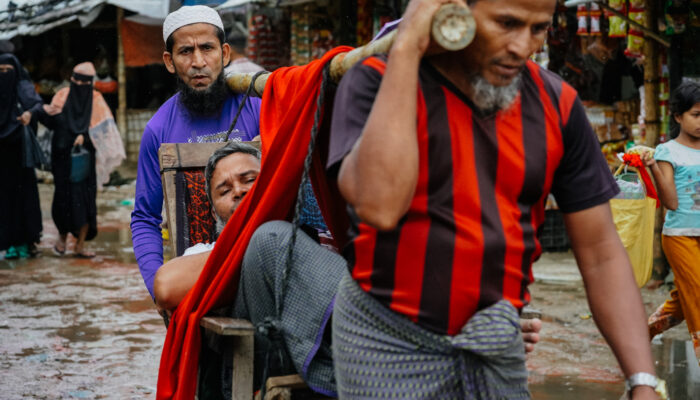 The humanitarian crisis of the Rohingya people